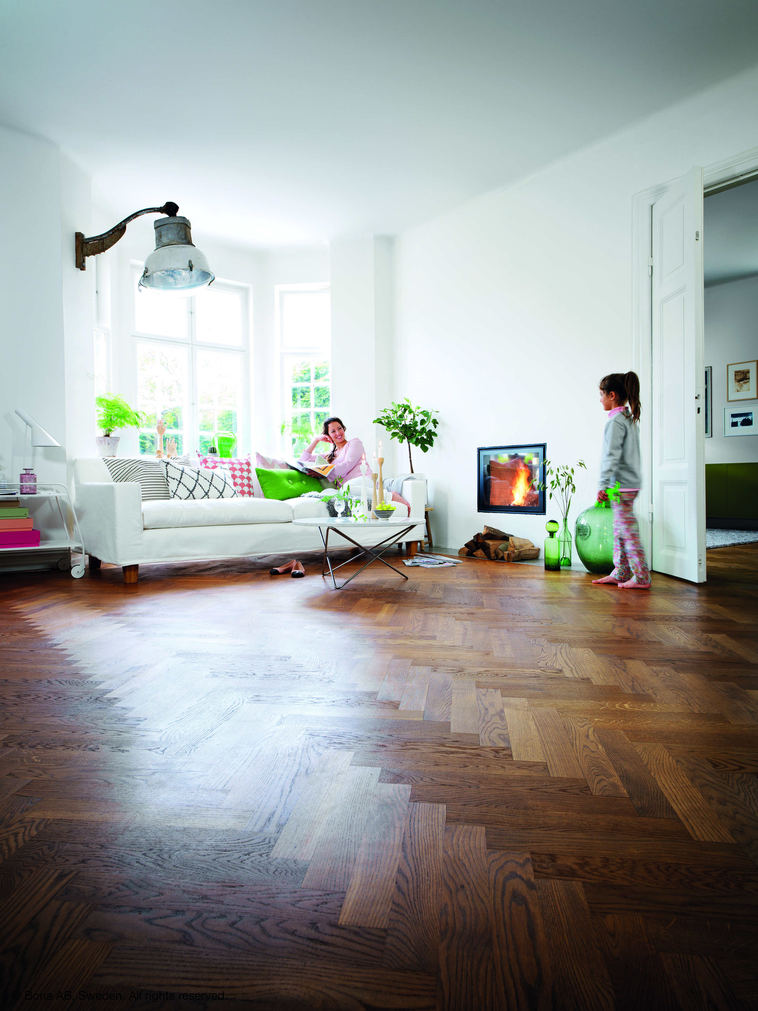 Benefits of Deep Cleaning Hardwood Floors